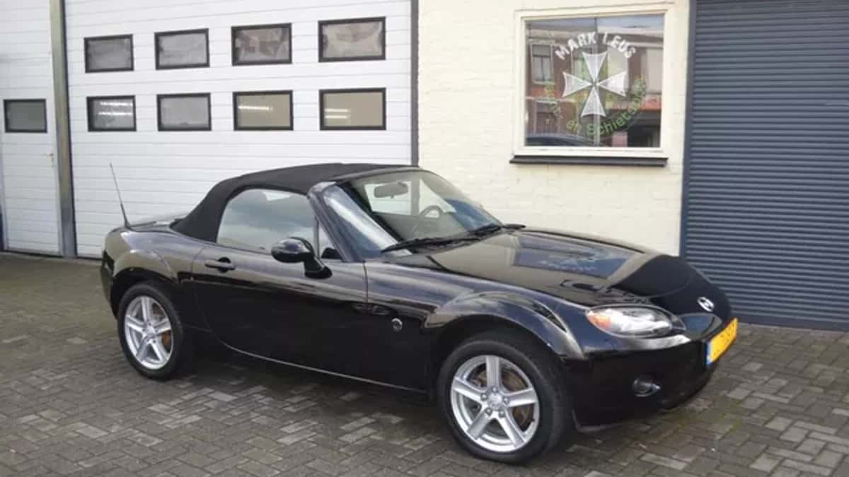 Mazda MX-5 (2006) — foto 1