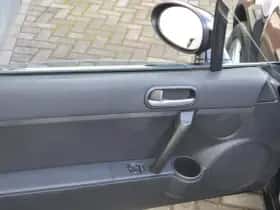 Mazda MX-5 (2006) thumbnail 6