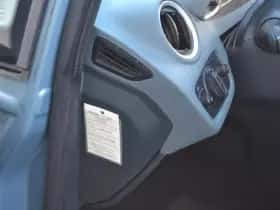 Ford Fiesta (2009) thumbnail 9