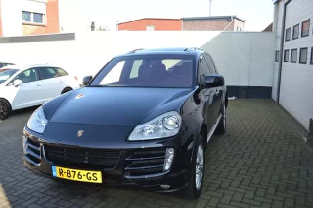 Porsche Cayenne (2007) thumbnail 3