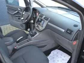 Ford C-Max (2010) thumbnail 11