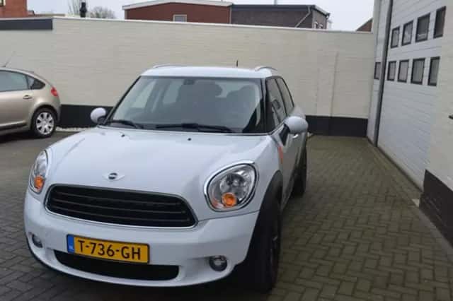 MINI Mini (2012) thumbnail 3