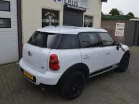 MINI Mini (2012) thumbnail 4