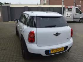 MINI Mini (2012) thumbnail 5