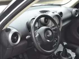 MINI Mini (2012) thumbnail 6