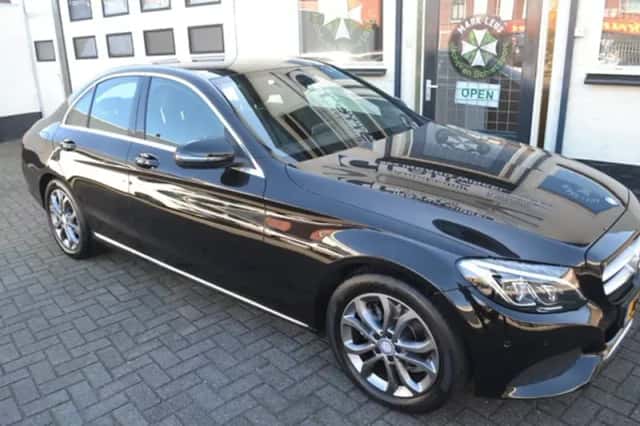 Mercedes-Benz C-Klasse (2016) thumbnail 4