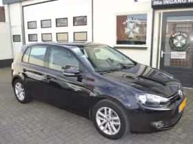 Volkswagen Golf (2012) thumbnail 2