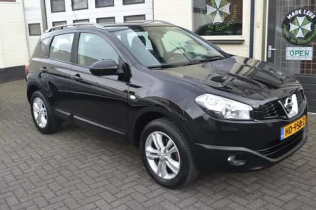 Nissan Qashqai (2011) thumbnail 2