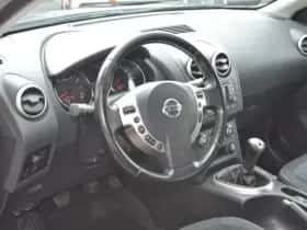Nissan Qashqai (2011) thumbnail 7