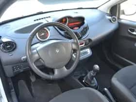 Renault Twingo (2012) thumbnail 7