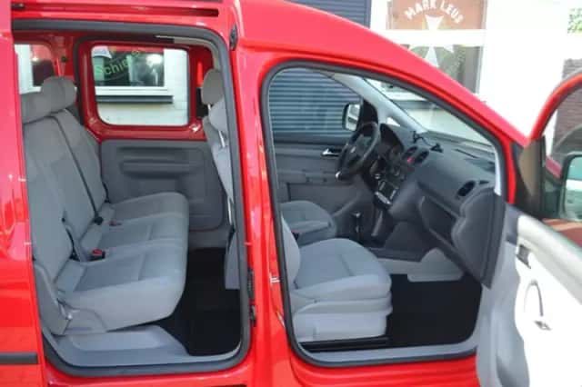 Volkswagen Caddy (2008) thumbnail 2