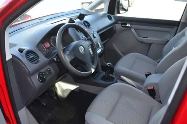 Volkswagen Caddy (2008) thumbnail 6