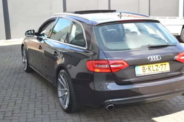 Audi A4 (2013) thumbnail 5