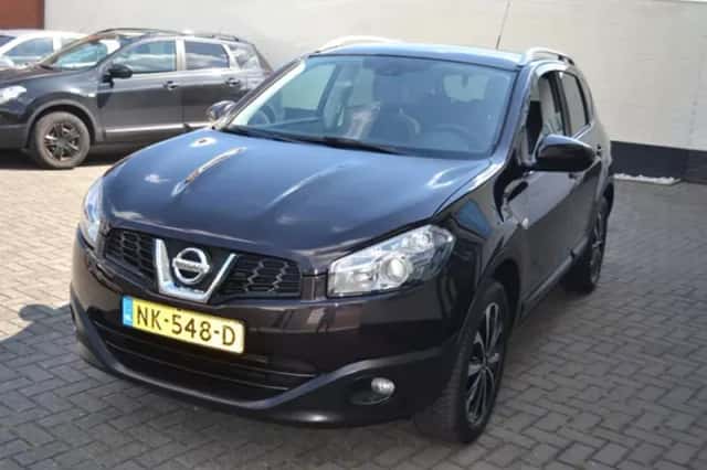 Nissan Qashqai (2011) thumbnail 2