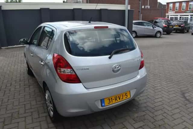 Hyundai i20 (2011) thumbnail 4