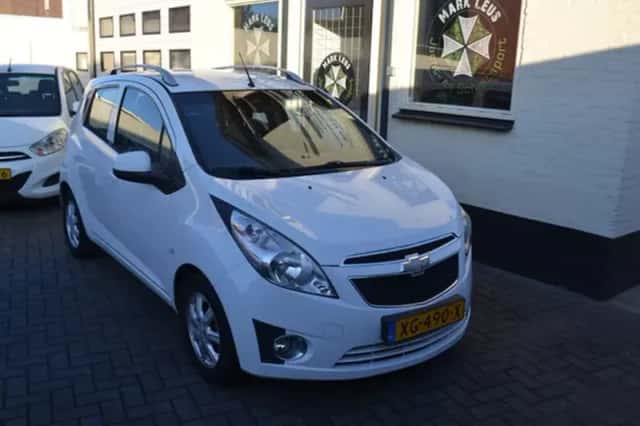 Chevrolet Spark (2012) thumbnail 2