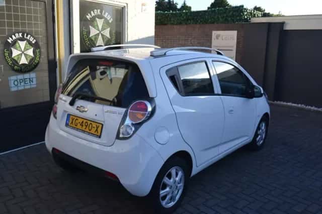 Chevrolet Spark (2012) thumbnail 5
