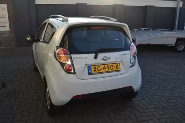 Chevrolet Spark (2012) thumbnail 6