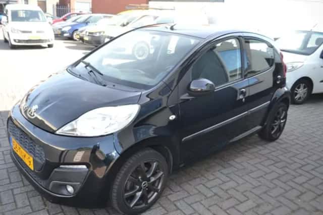 Peugeot 107 (2012) thumbnail 3