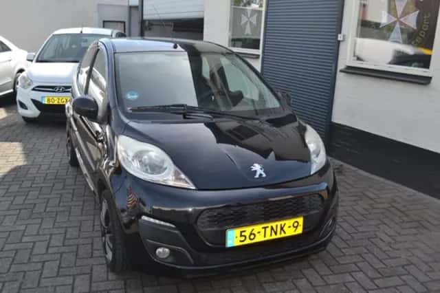 Peugeot 107 (2012) thumbnail 4