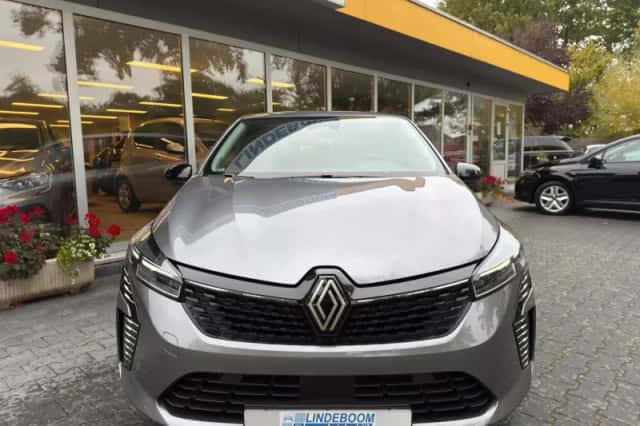 Renault Clio (2025) thumbnail 3