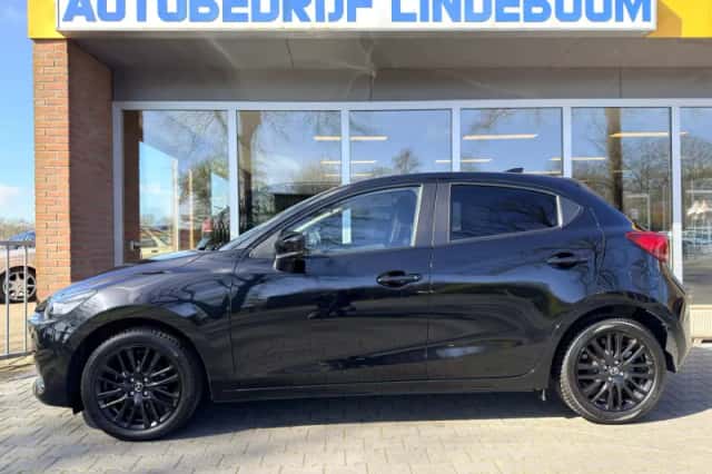 Mazda 2 (2023) thumbnail 5