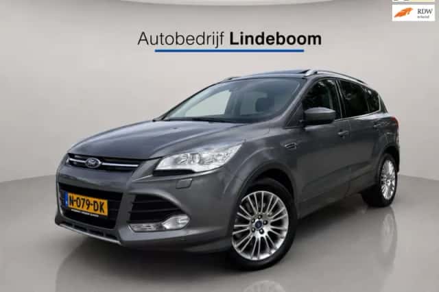 Ford Kuga (2014) thumbnail 1