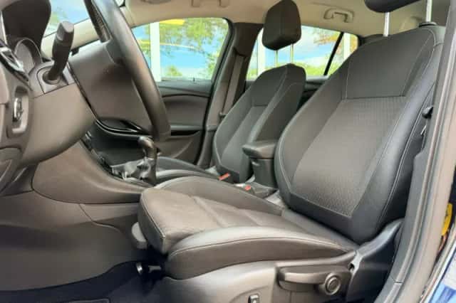 Opel Astra (2019) thumbnail 4