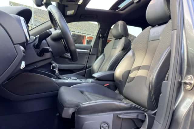 Audi A3 (2015) thumbnail 2