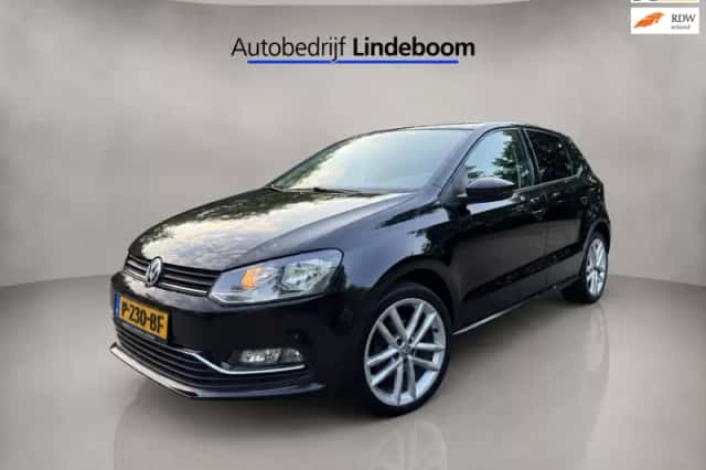 Volkswagen Polo (2015) thumbnail 1