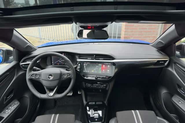Opel Corsa (2024) thumbnail 2