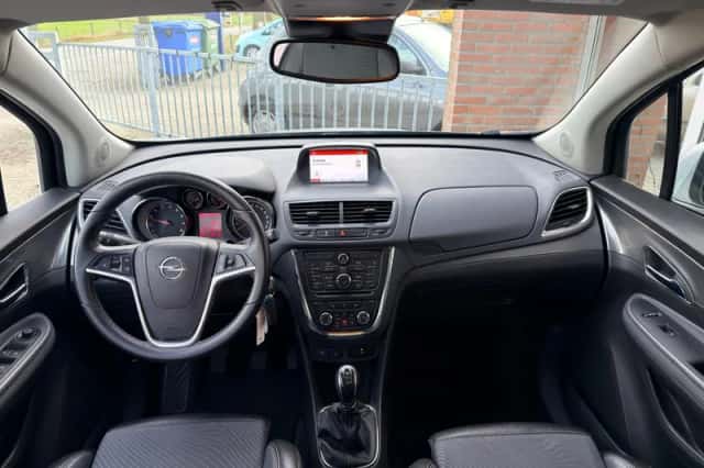 Opel Mokka (2014) thumbnail 3