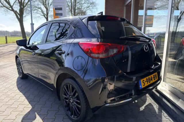 Mazda 2 (2023) thumbnail 3