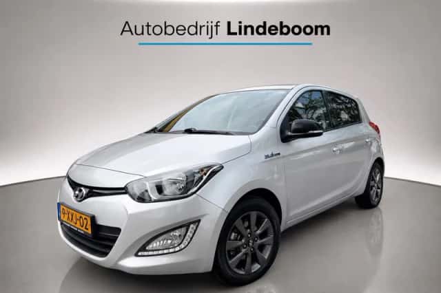 Hyundai i20 (2014) thumbnail 1