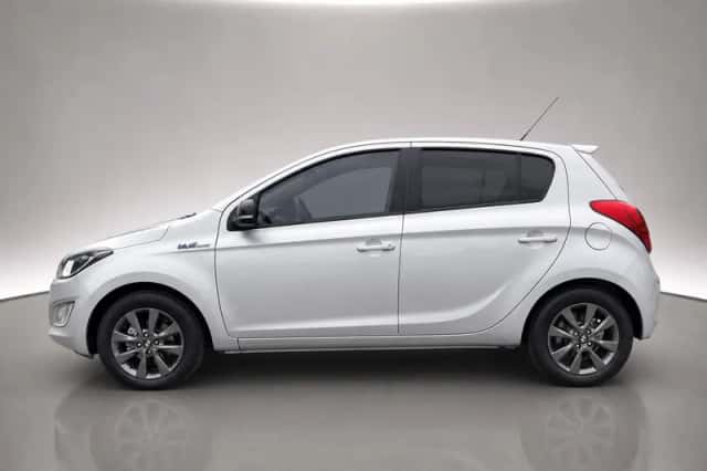 Hyundai i20 (2014) thumbnail 3