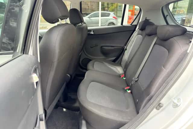 Hyundai i20 (2014) thumbnail 4