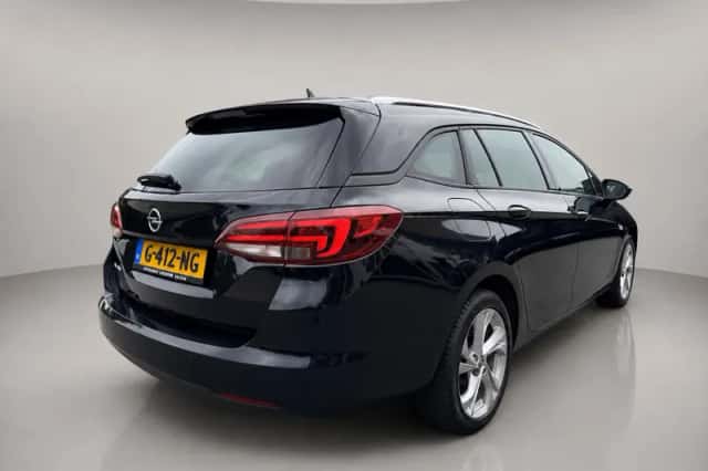 Opel Astra Sports Tourer (2019) thumbnail 3