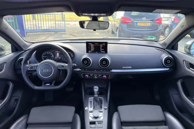 Audi A3 (2015) thumbnail 4