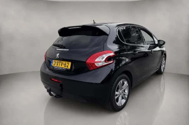 Peugeot 208 (2014) thumbnail 3
