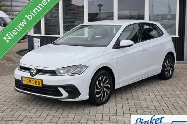 Volkswagen Polo (2022) thumbnail 1