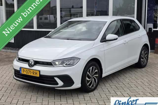 Volkswagen Polo (2022) thumbnail 1