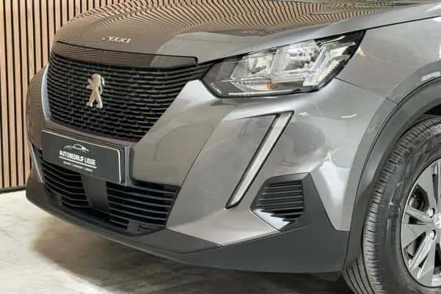 Peugeot 2008 (2023) thumbnail 4