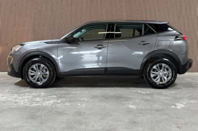 Peugeot 2008 (2023) thumbnail 5