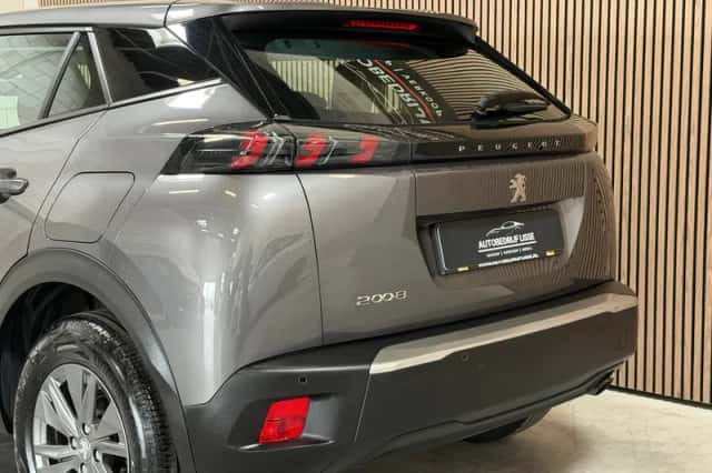 Peugeot 2008 (2023) thumbnail 6