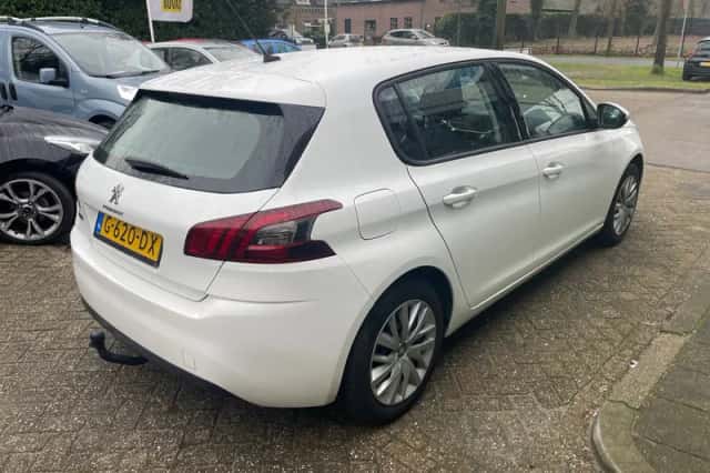 Peugeot 308 (2019) thumbnail 3
