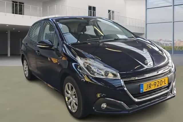 Peugeot 208 (2016) thumbnail 2