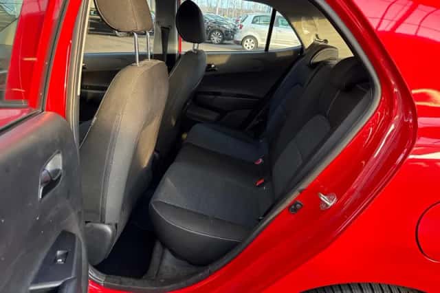 Kia Picanto (2019) thumbnail 5