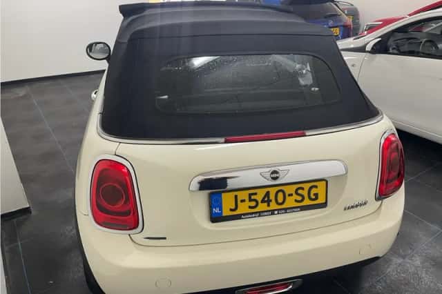 MINI Cooper (2017) thumbnail 6