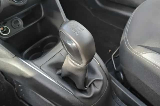 Peugeot 208 (2016) thumbnail 4
