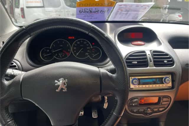 Peugeot 206 (2004) thumbnail 6